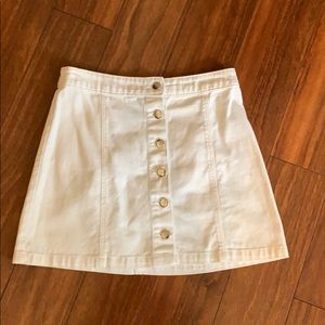 White denim skirt